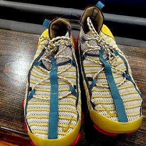 A cool pair of Nike ISPA  size 10.5 for sale.